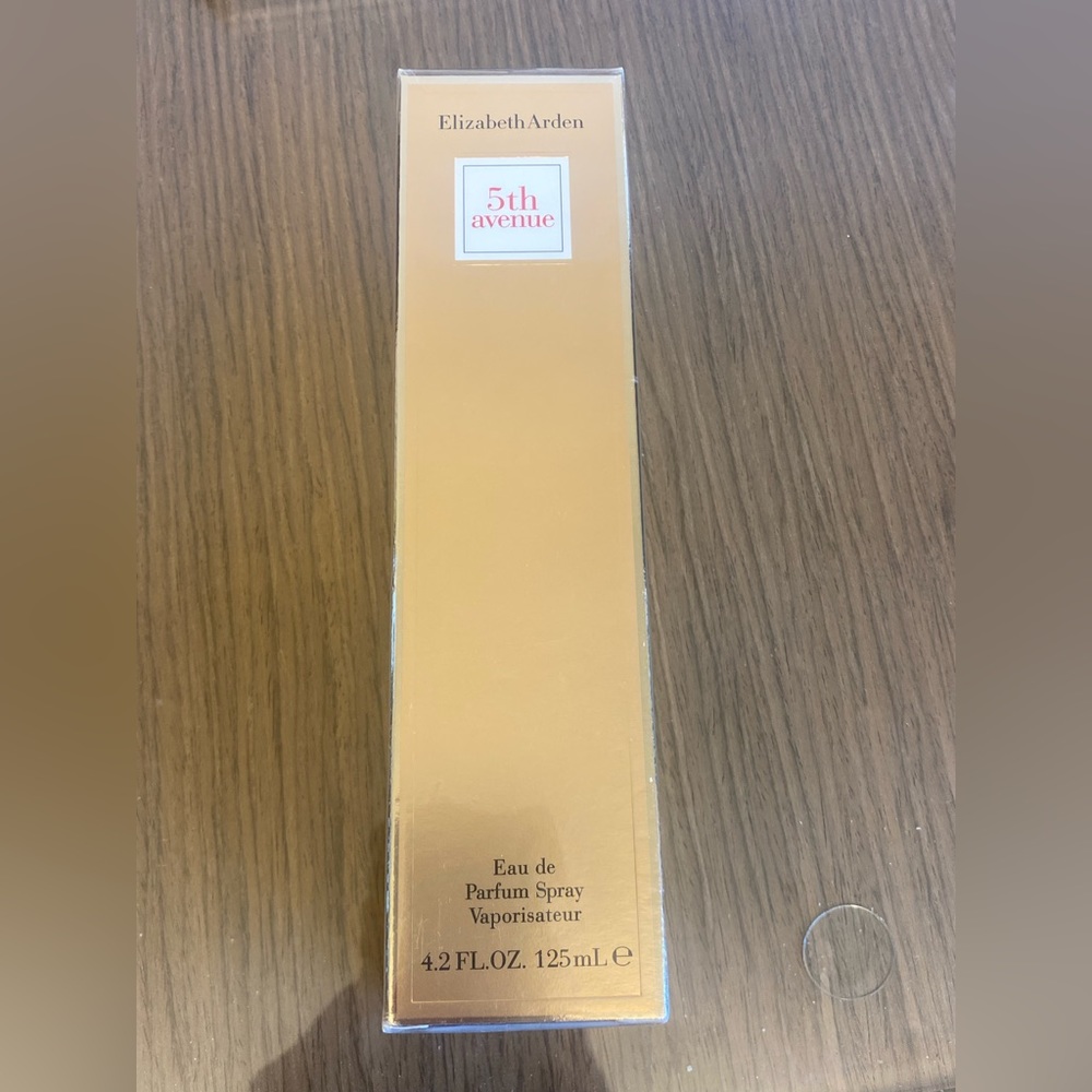 Brand new in box Elizabeth Arden 5th Avenue perfume 4.2 fl oz